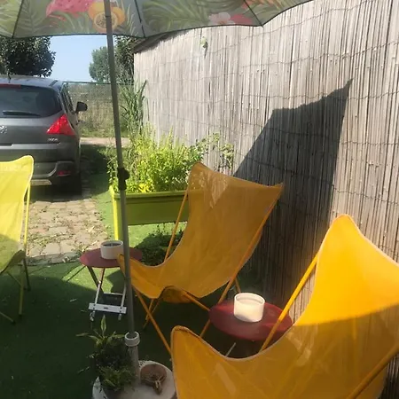 Gardencaravan Near In Green Area *