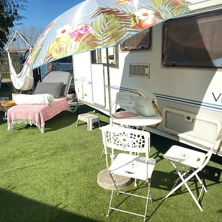 キャンプ場 Gardencaravan Near In Green Area *
