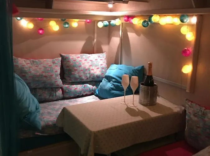 Gardencaravan Near In Area مكان تخييم